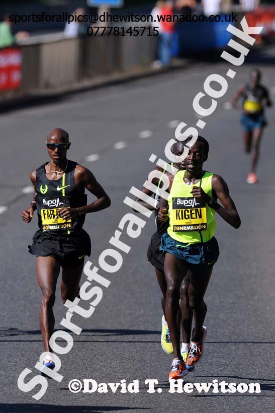 Mo Farah, Mike KIgan and Thomas Ayeko break away in the mens 2014 BUPA Great North Run. Photo: David T. Hewitson/Sports for All Pics